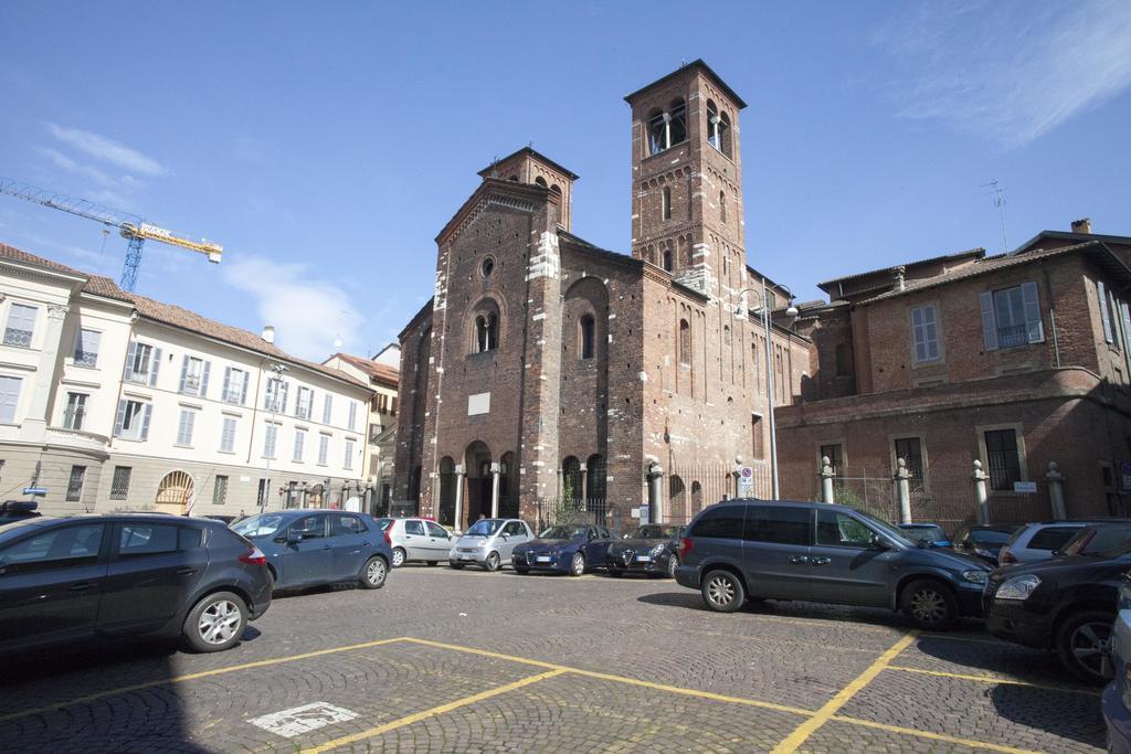 Mansard Very Close To Duomo Mailand